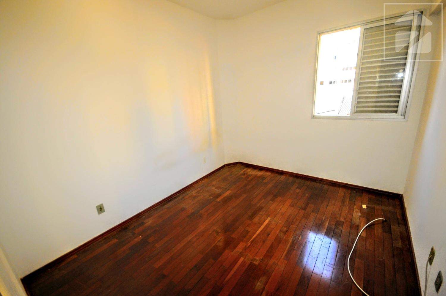 Apartamento em Centro, Campinas - SP | Zelo Imóveis: Dormitório