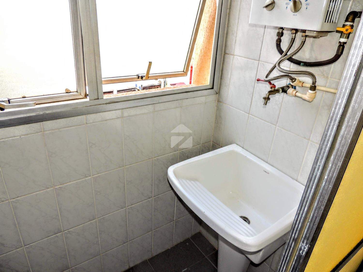 Apartamento em Centro, Campinas - SP | Zelo Imóveis: Área de serviço