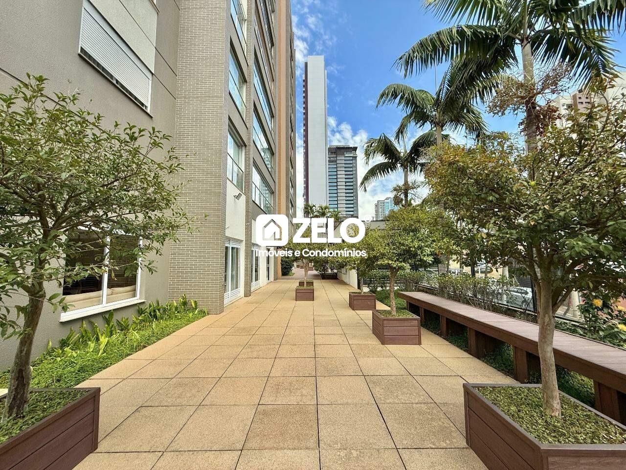 Apartamento em Cambuí, Campinas - SP | Zelo Imóveis: Área de lazer do condomínio