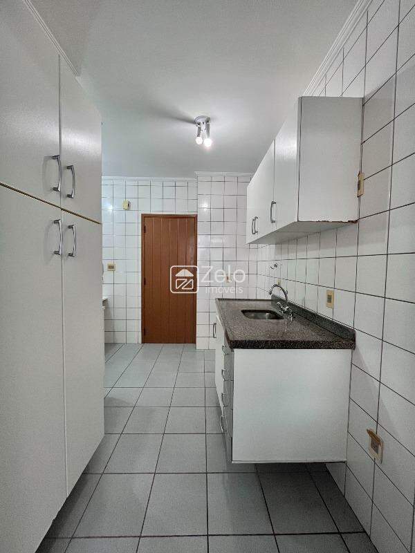 Apartamento em Cambuí, Campinas - SP | Zelo Imóveis: Cozinha