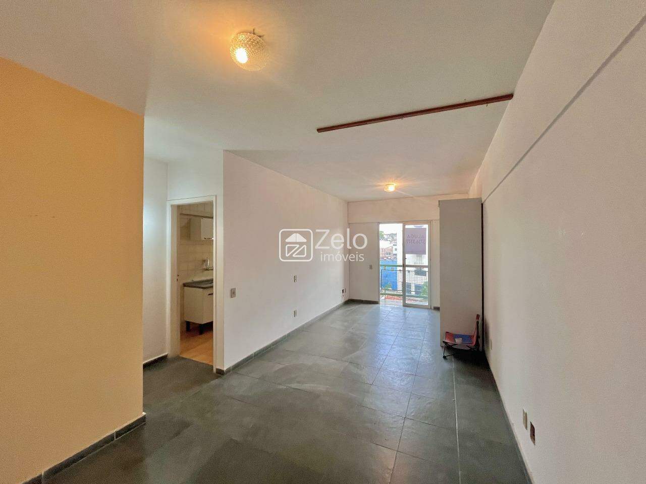 Apartamento em Botafogo, Campinas - SP | Zelo Imóveis: Sala e dormitório integrados