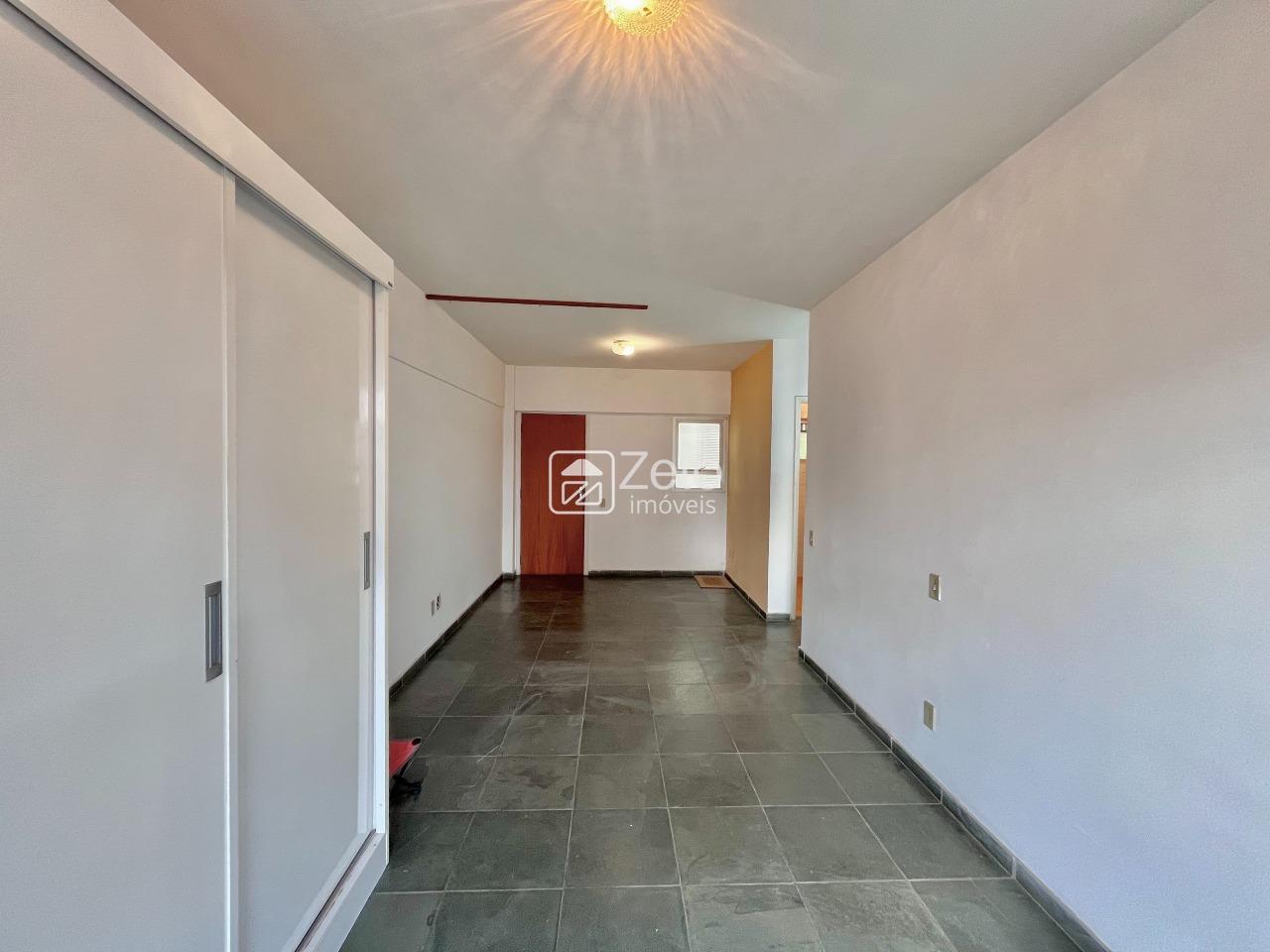 Apartamento em Botafogo, Campinas - SP | Zelo Imóveis: Sala de estar