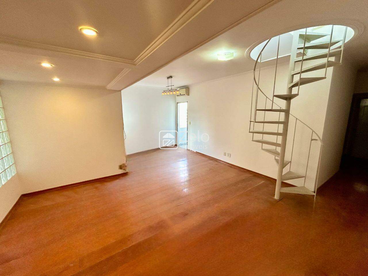 Apartamento em Centro, Campinas - SP | Zelo Imóveis: Sala de estar