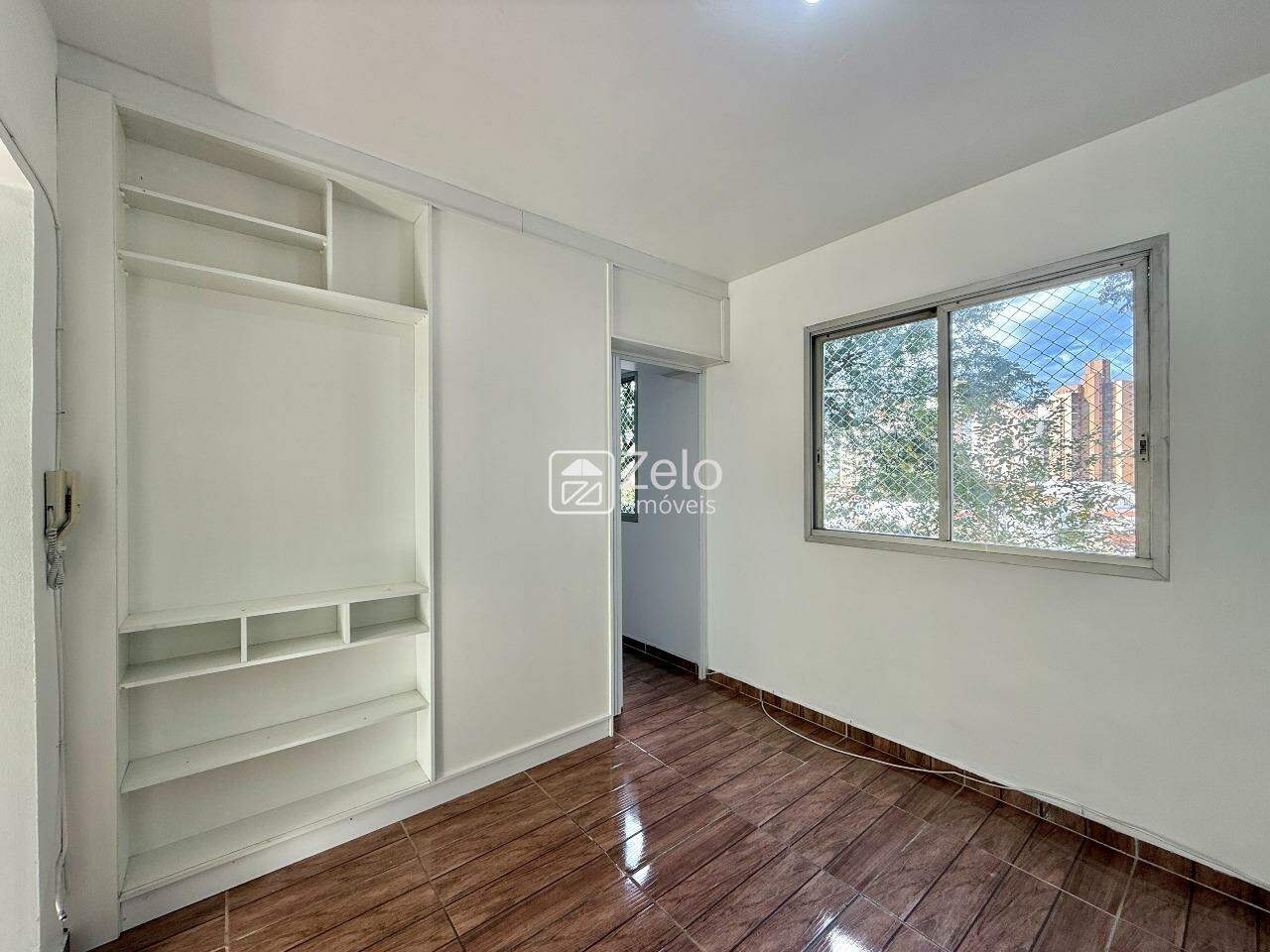 Apartamento em Taquaral, Campinas - SP | Zelo Imóveis: Sala de estar