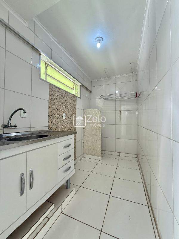 Apartamento em Taquaral, Campinas - SP | Zelo Imóveis: Cozinha