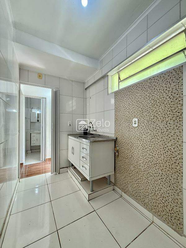 Apartamento em Taquaral, Campinas - SP | Zelo Imóveis: Cozinha