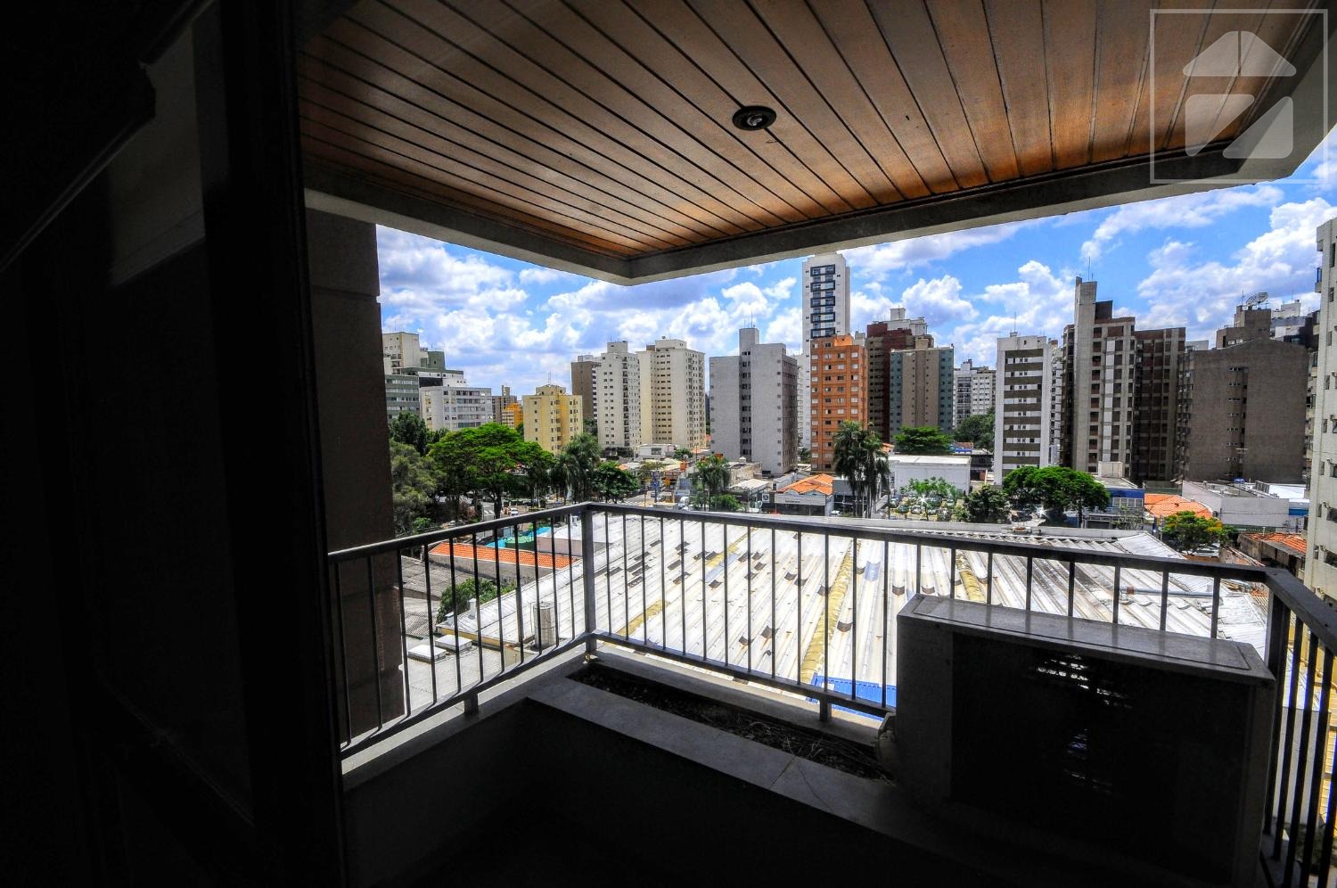 Apartamento em Cambuí, Campinas - SP | Zelo Imóveis: 