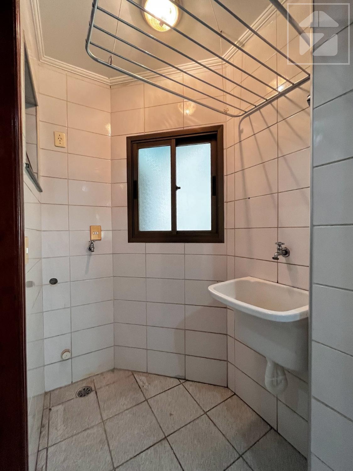 Apartamento em Cambuí, Campinas - SP | Zelo Imóveis: 