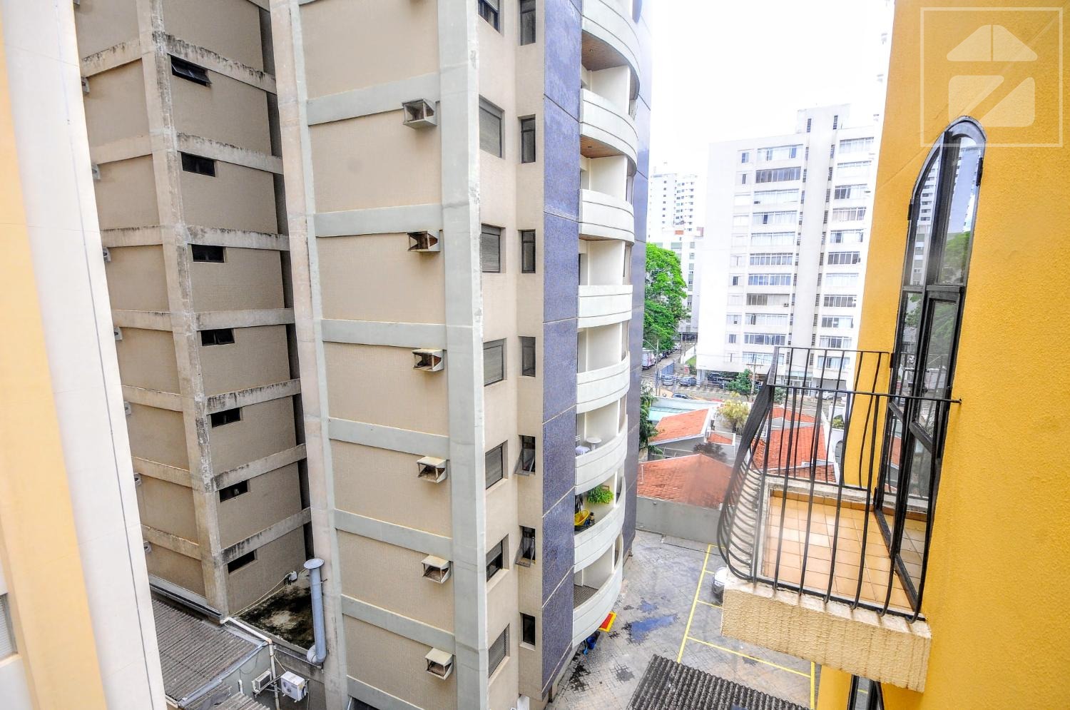 Apartamento em Cambuí, Campinas - SP | Zelo Imóveis: 