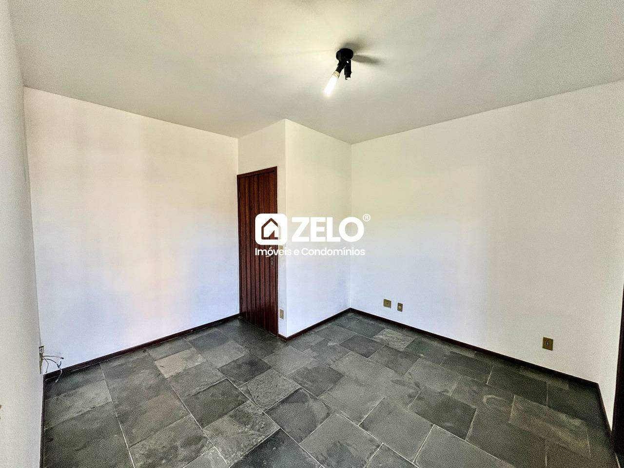 Apartamento em Jardim Proença, Campinas - SP | Zelo Imóveis: Sala de estar