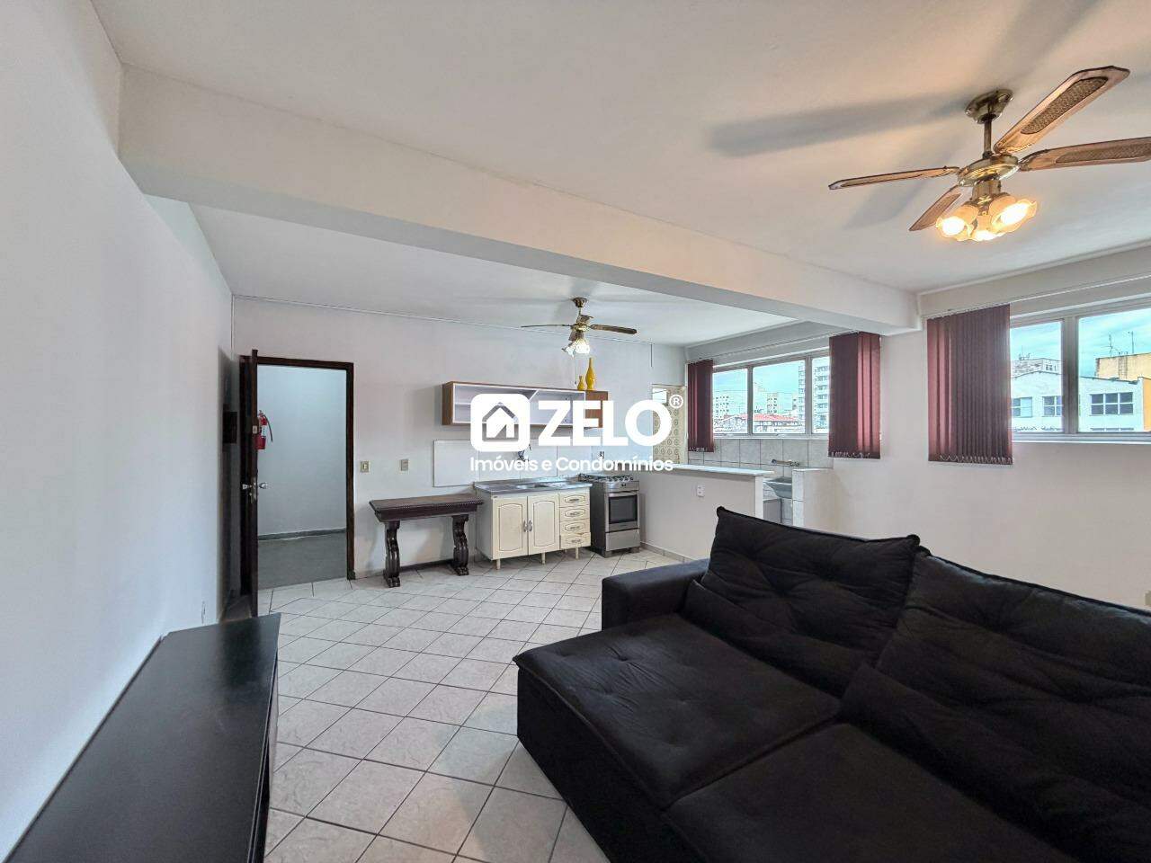 Apartamento em Centro, Campinas - SP | Zelo Imóveis: Sala e cozinha integradas
