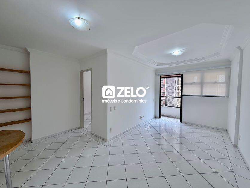 Apartamento em Cambuí, Campinas - SP | Zelo Imóveis: Sala de estar