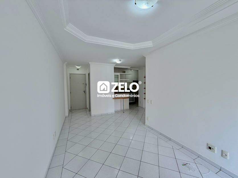 Apartamento em Cambuí, Campinas - SP | Zelo Imóveis: Sala de estar