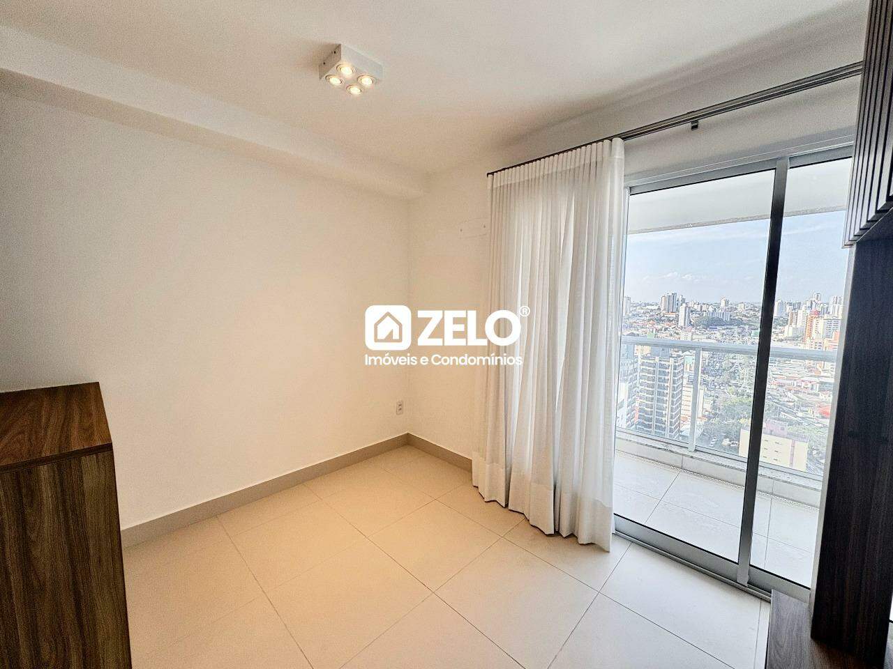 Apartamento em Vila Itapura, Campinas - SP | Zelo Imóveis: Sala de estar