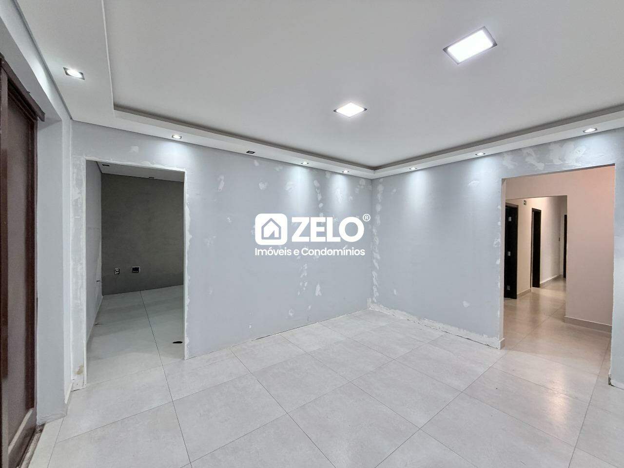 Casa em Nova Campinas, Campinas - SP | Zelo Imóveis: Sala de estar