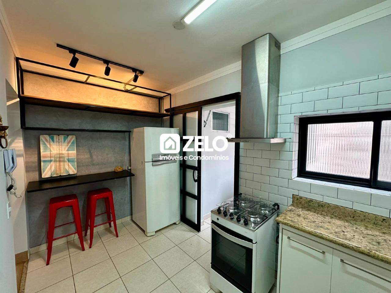 Apartamento em Centro, Campinas - SP | Zelo Imóveis: Cozinha