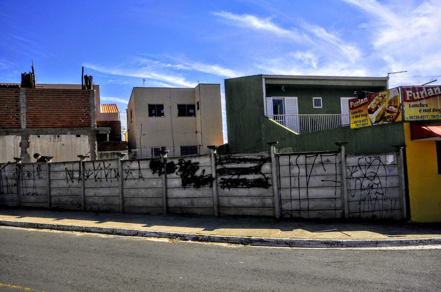 Terreno em Jardim San Diego, Campinas - SP | Zelo Imóveis: Vista da rua
