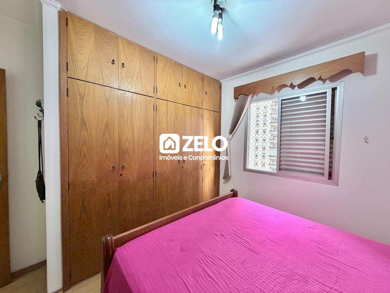 [EMPREENDIMENTO] Apartamento em Cambuí, Campinas - SP | Zelo Imóveis: Dormitório com armários