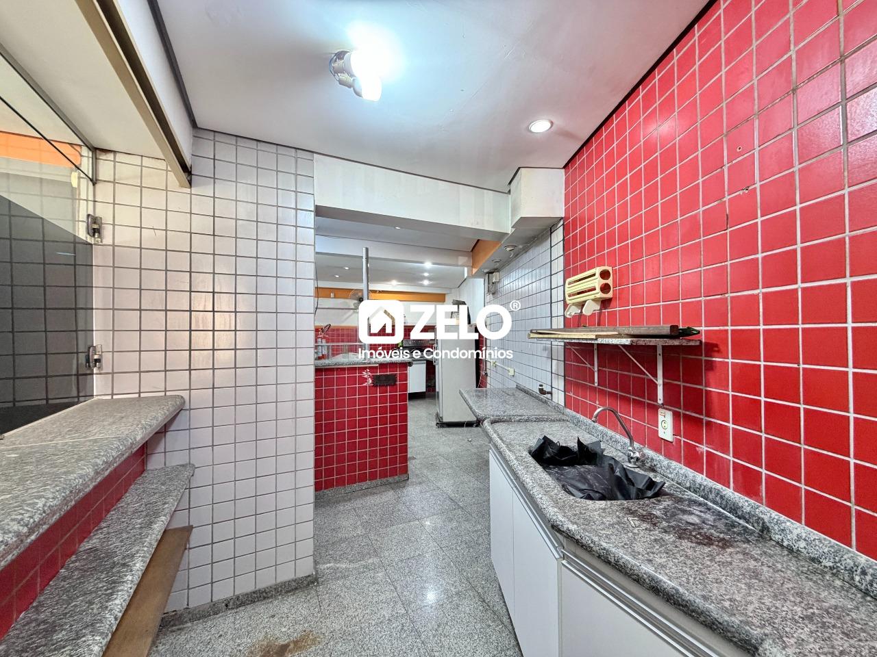 Sala em Cambuí, Campinas - SP | Zelo Imóveis: Cozinha industrial