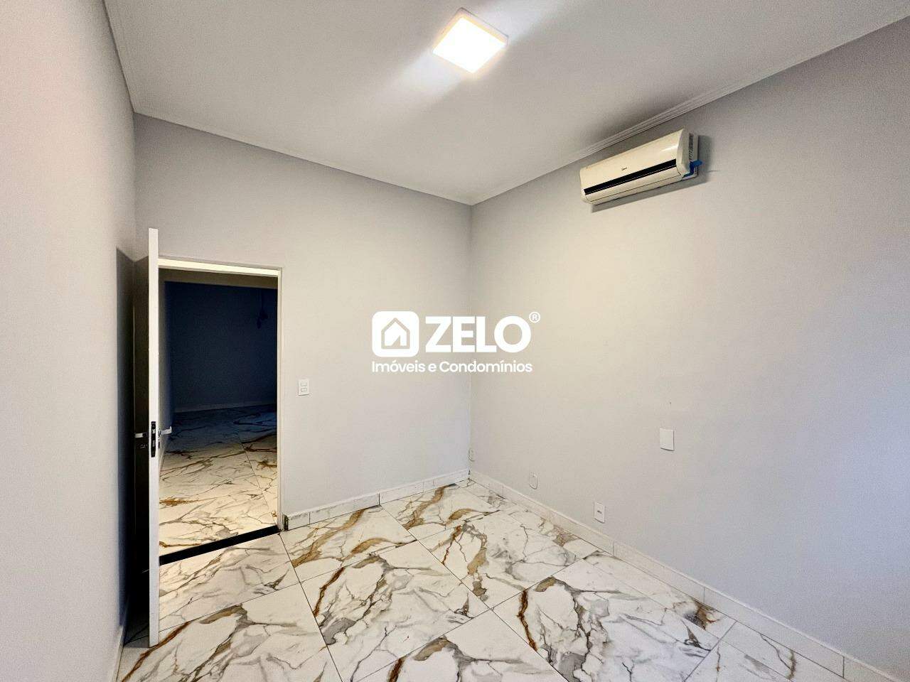 Apartamento em Centro, Campinas - SP | Zelo Imóveis: Sala de estar