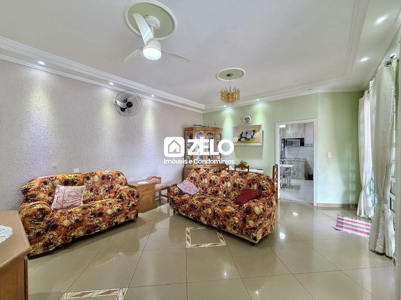 Casa em Jardim Sumarezinho, Hortolândia - SP | Zelo Imóveis: Sala de estar