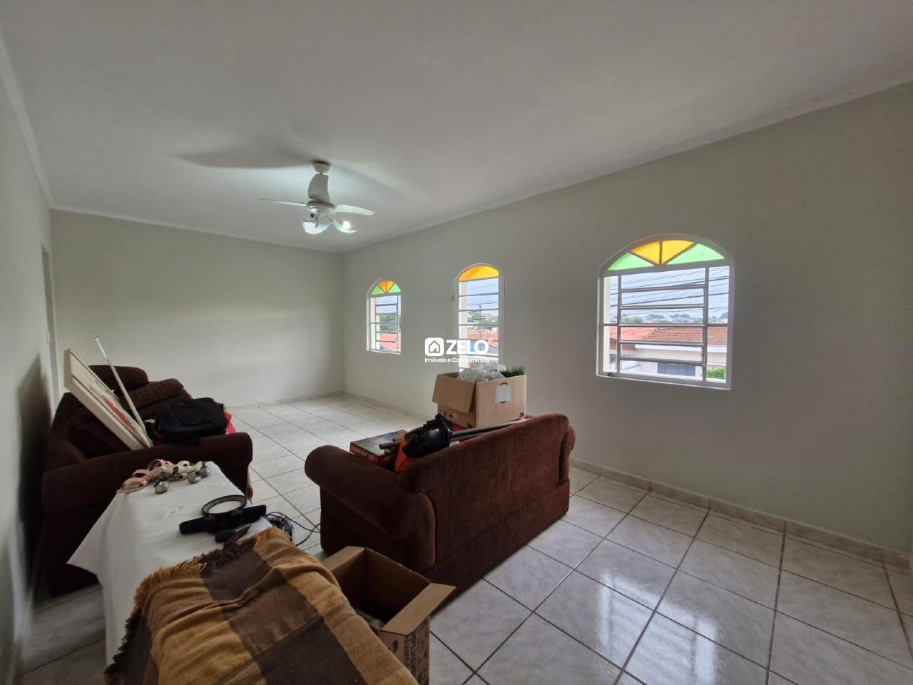 Casa em Cidade Jardim, Campinas - SP | Zelo Imóveis: Sala de estar