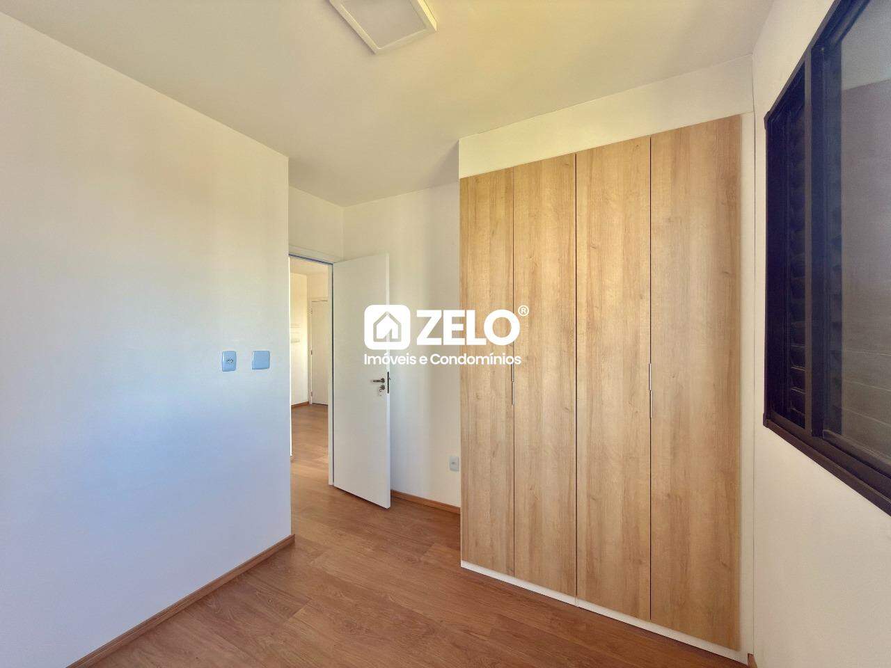 Apartamento em Jardim Ibirapuera, Campinas - SP | Zelo Imóveis: Dormitório com armários