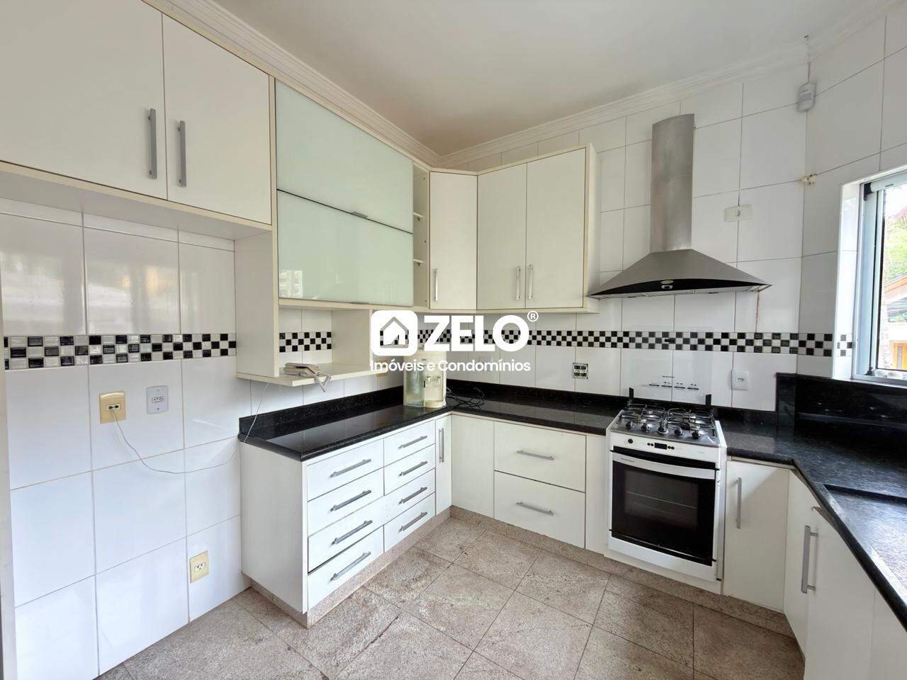 Casa em Condomínio em Parque Nova Suíça, Valinhos - SP | Zelo Imóveis: Casa em Condomínio para alugar, Parque Nova Suíça - Valinhos/SP
