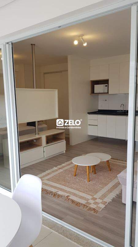 Apartamento em Centro, Campinas - SP | Zelo Imóveis: Sala/visão sacada