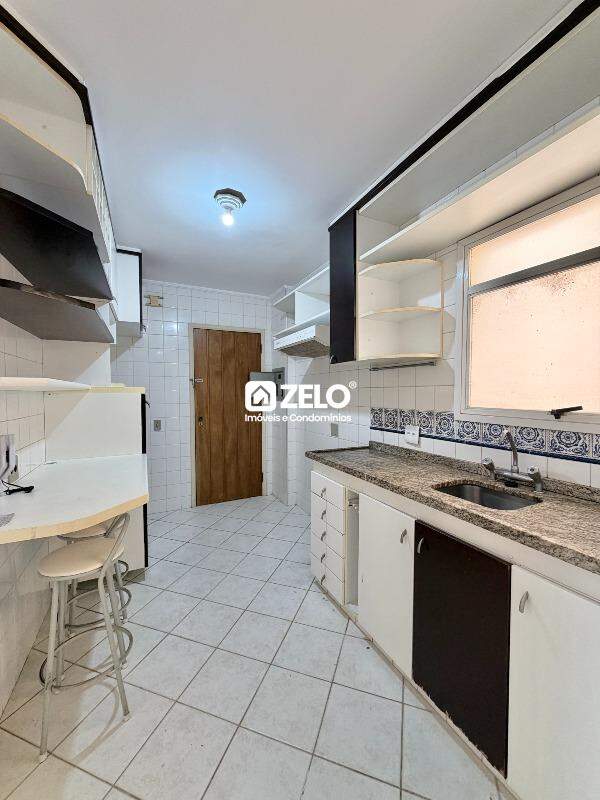 Apartamento em Parque Rural Fazenda Santa Cândida, Campinas - SP | Zelo Imóveis: Cozinha