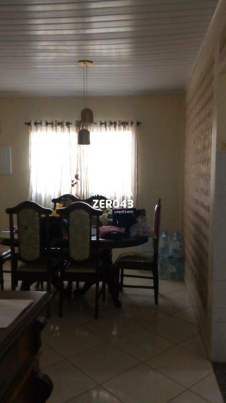 Casa |  | 3 quartos | à venda | Conjunto Habitacional Pindorama | Londrina: 