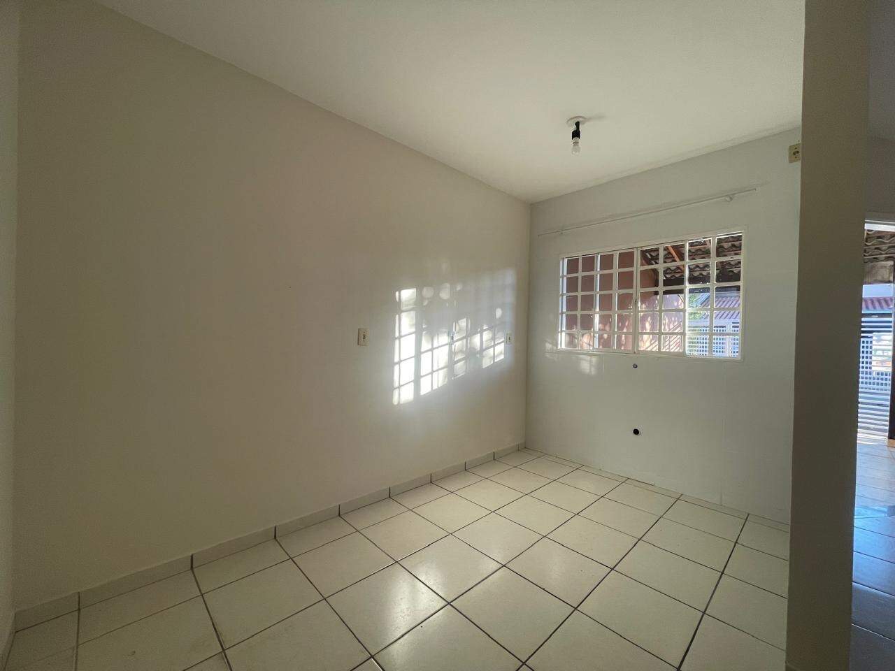 Casa |  | 3 quartos | para aluguel | Residencial José B Almeida | Londrina: 