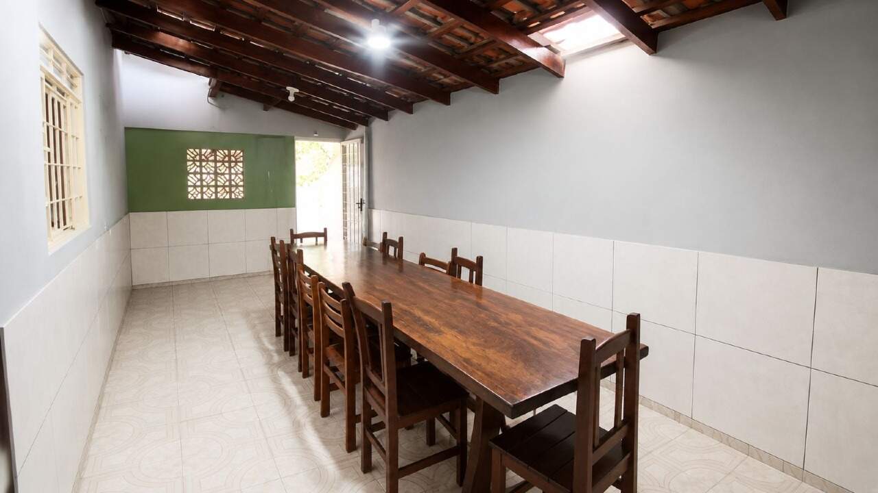 Casa |  | 4 quartos | à venda | Monte Belo | Londrina: 