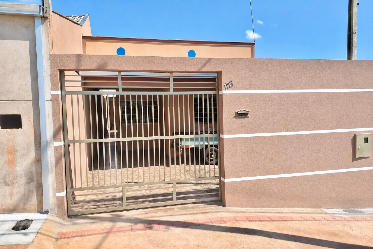 Casa |  | 3 quartos | à venda | Jardim Belém | Londrina: 