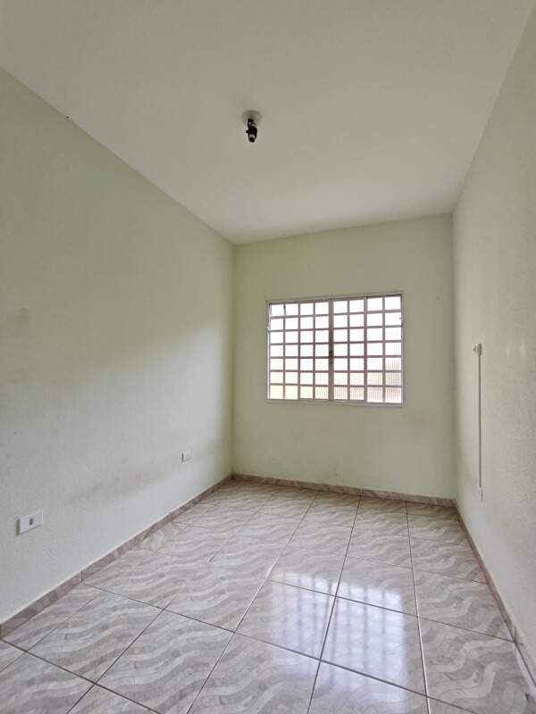 Casa |  | 4 quartos | à venda | Parque Residencial Joaquim Toledo Piza | Londrina: quarto térreo