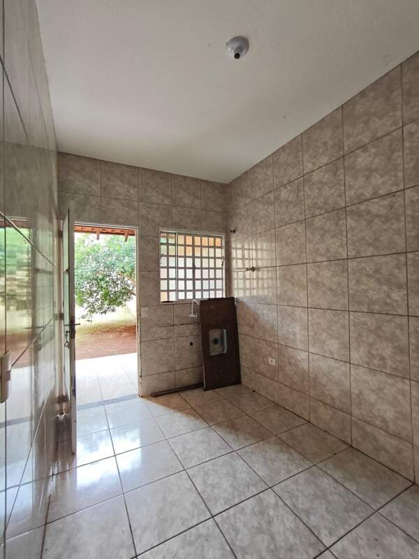 Casa |  | 4 quartos | à venda | Parque Residencial Joaquim Toledo Piza | Londrina: 