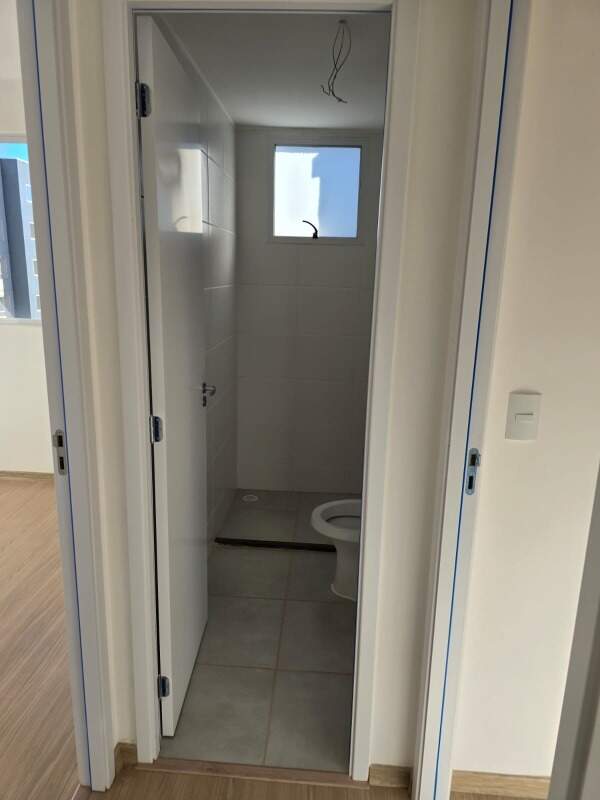 Apartamento | Residencial London Tower | 2 quartos | à venda | Jardim Maria Celina | Londrina: 