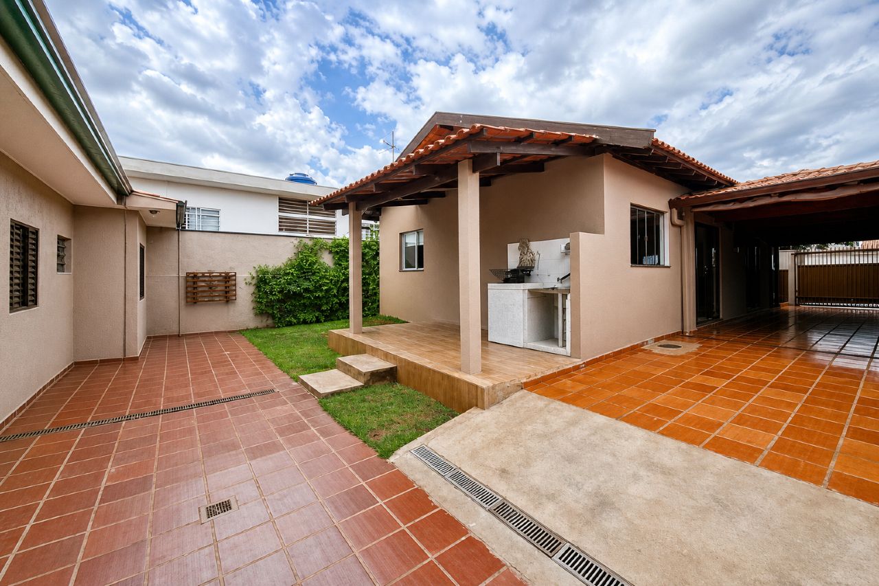 Casa |  | 5 quartos | à venda | Cambará | Londrina: 