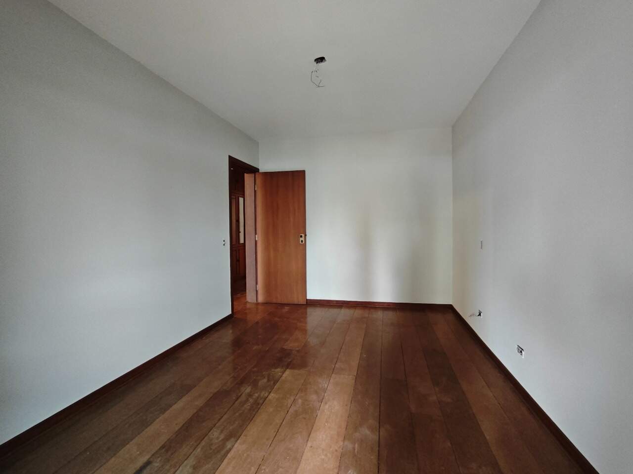 Apartamento | Condominio Edificio Mediterraneo | 5 quartos | à venda | Centro | Londrina: 
