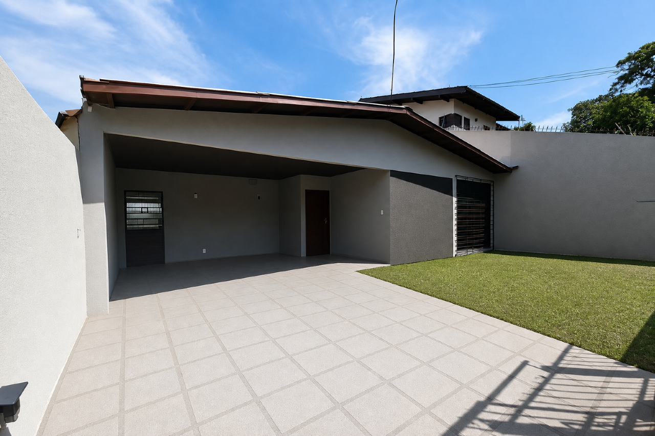 Casa comercial |  | 5 quartos | à venda | Bancários | Londrina: 
