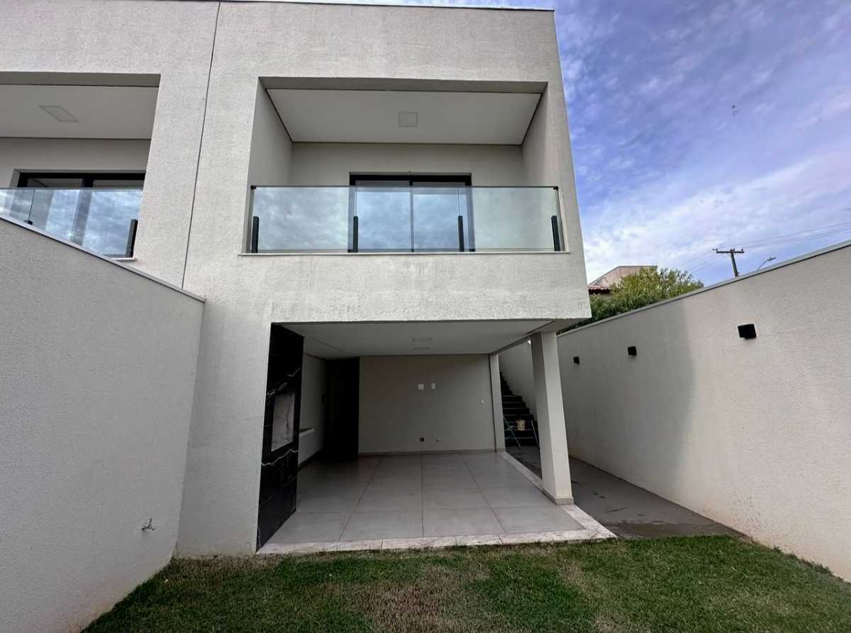 Casa |  | 3 quartos | à venda | Sabará III | Londrina: 