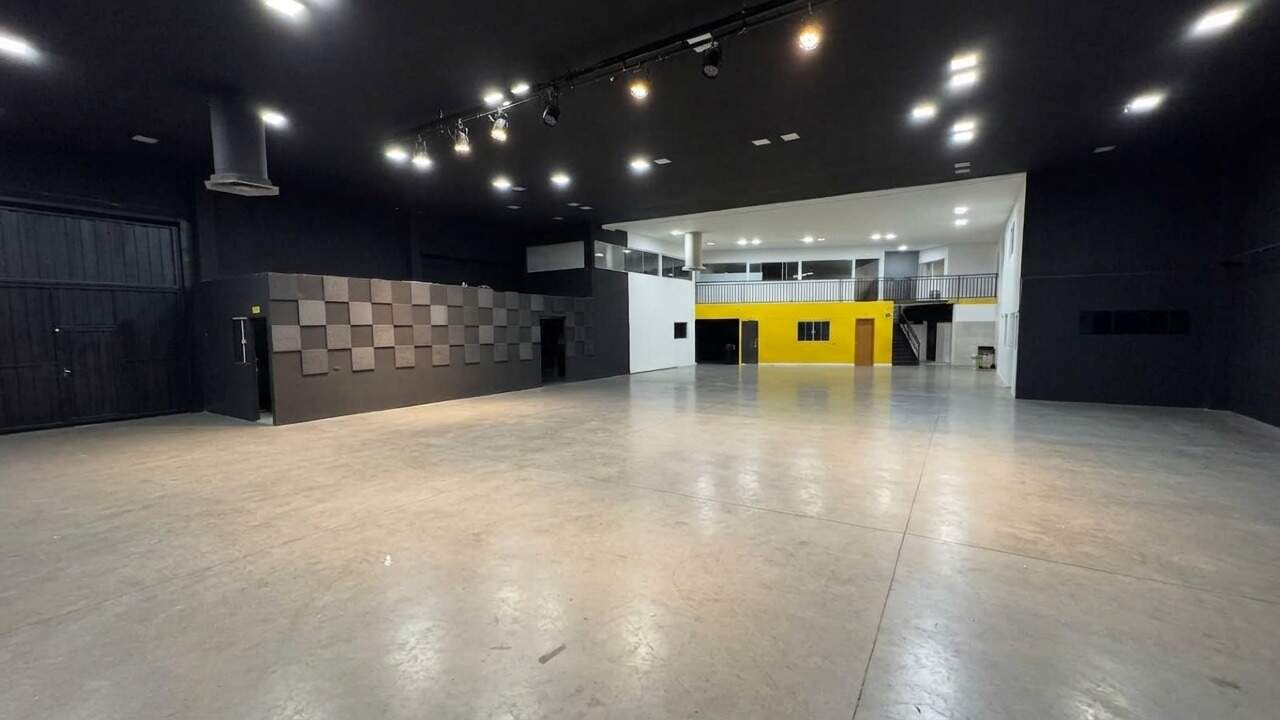 Barracão |  | | para aluguel | Conjunto Vivi Xavier | Londrina: 