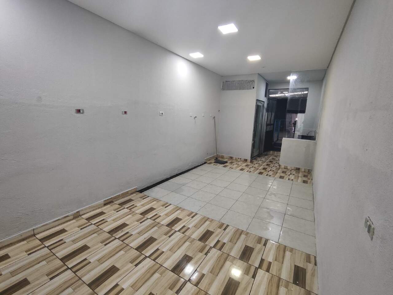 Sala |  | | para aluguel | Centro | Londrina: 