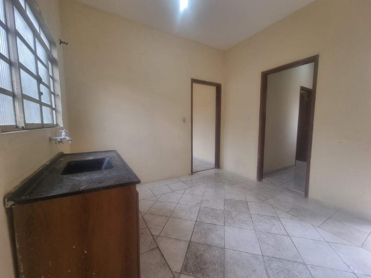 Casa |  | 2 quartos | para aluguel | Vila Ziober | Londrina: 