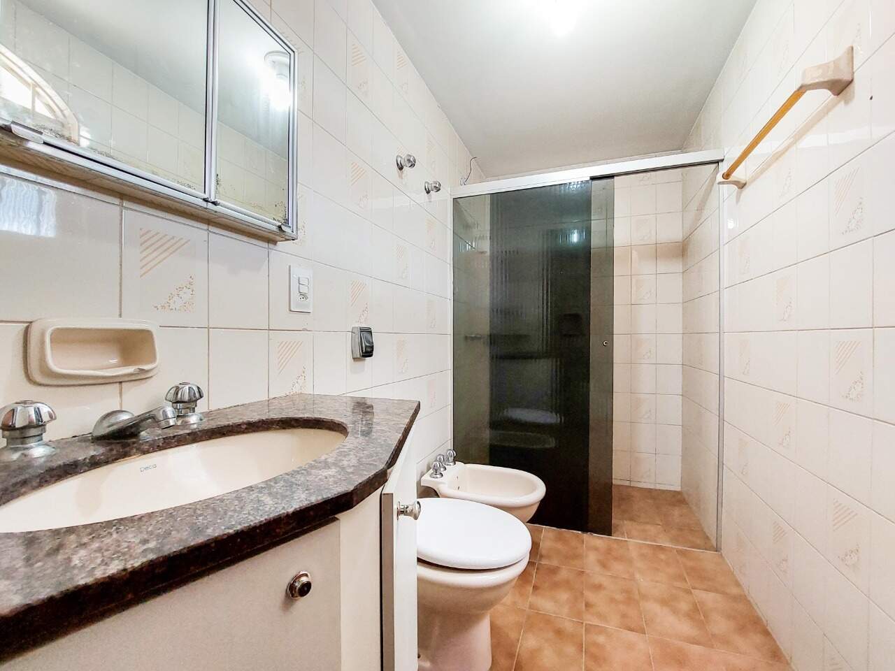 Casa |  | 4 quartos | à venda | Quebec | Londrina: 