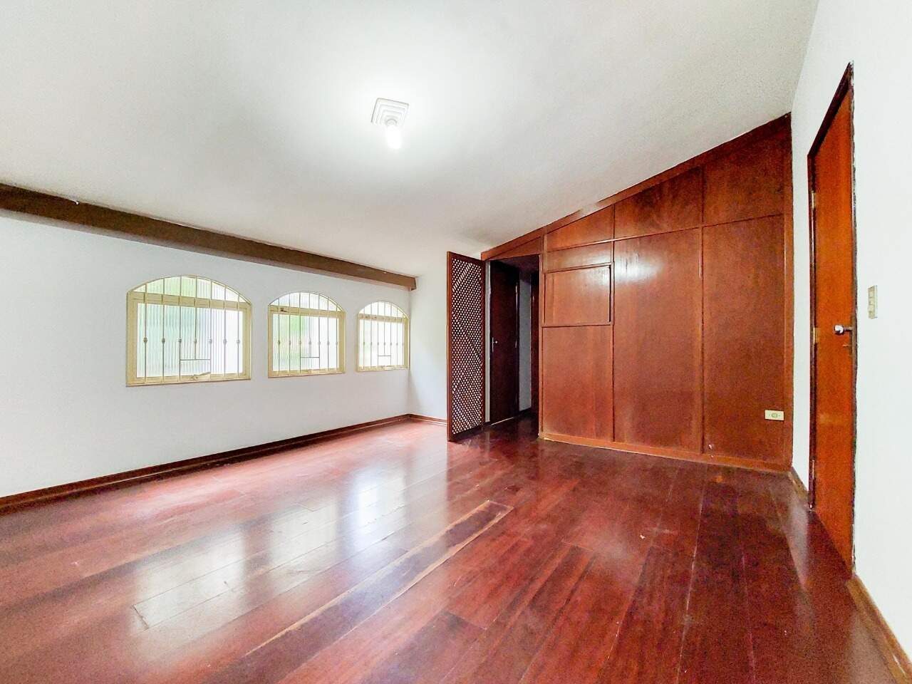 Casa |  | 4 quartos | à venda | Quebec | Londrina: 