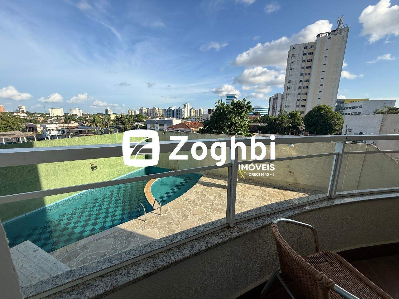 Apartamento à venda no Pedrinhas: 