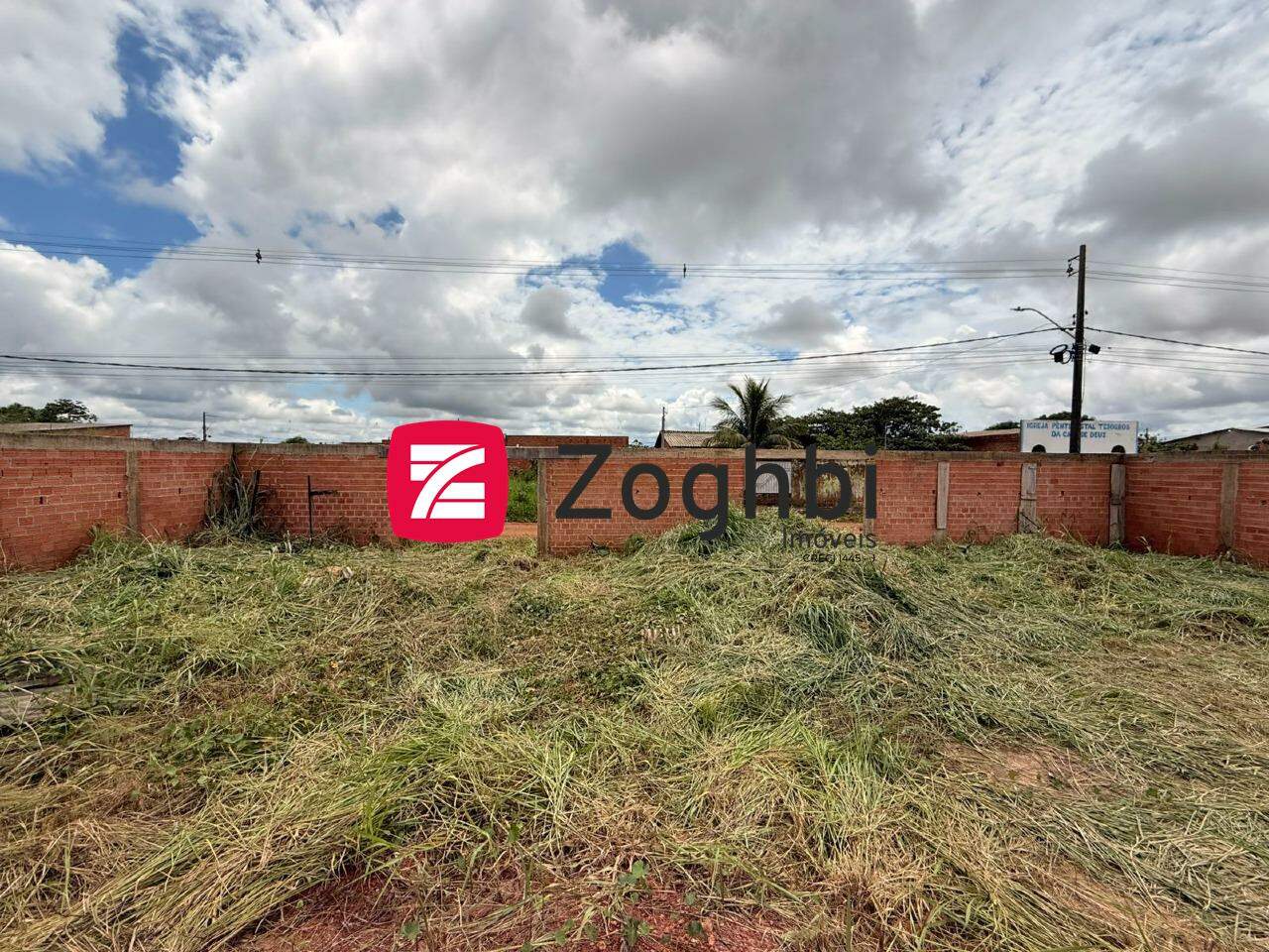 Lote à venda no Teixeirão: 