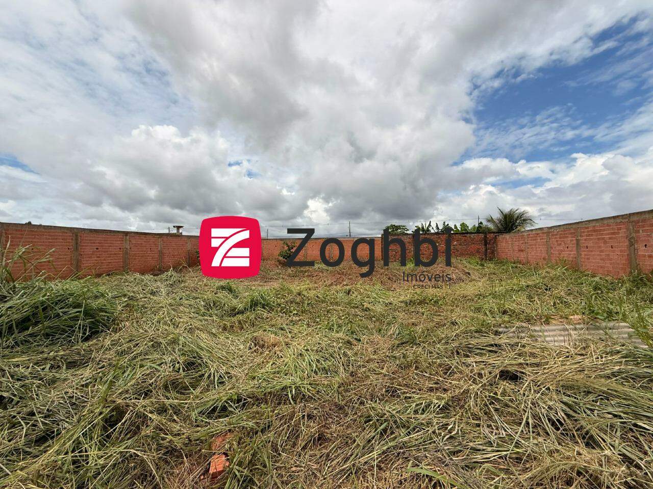 Lote à venda no Teixeirão: 