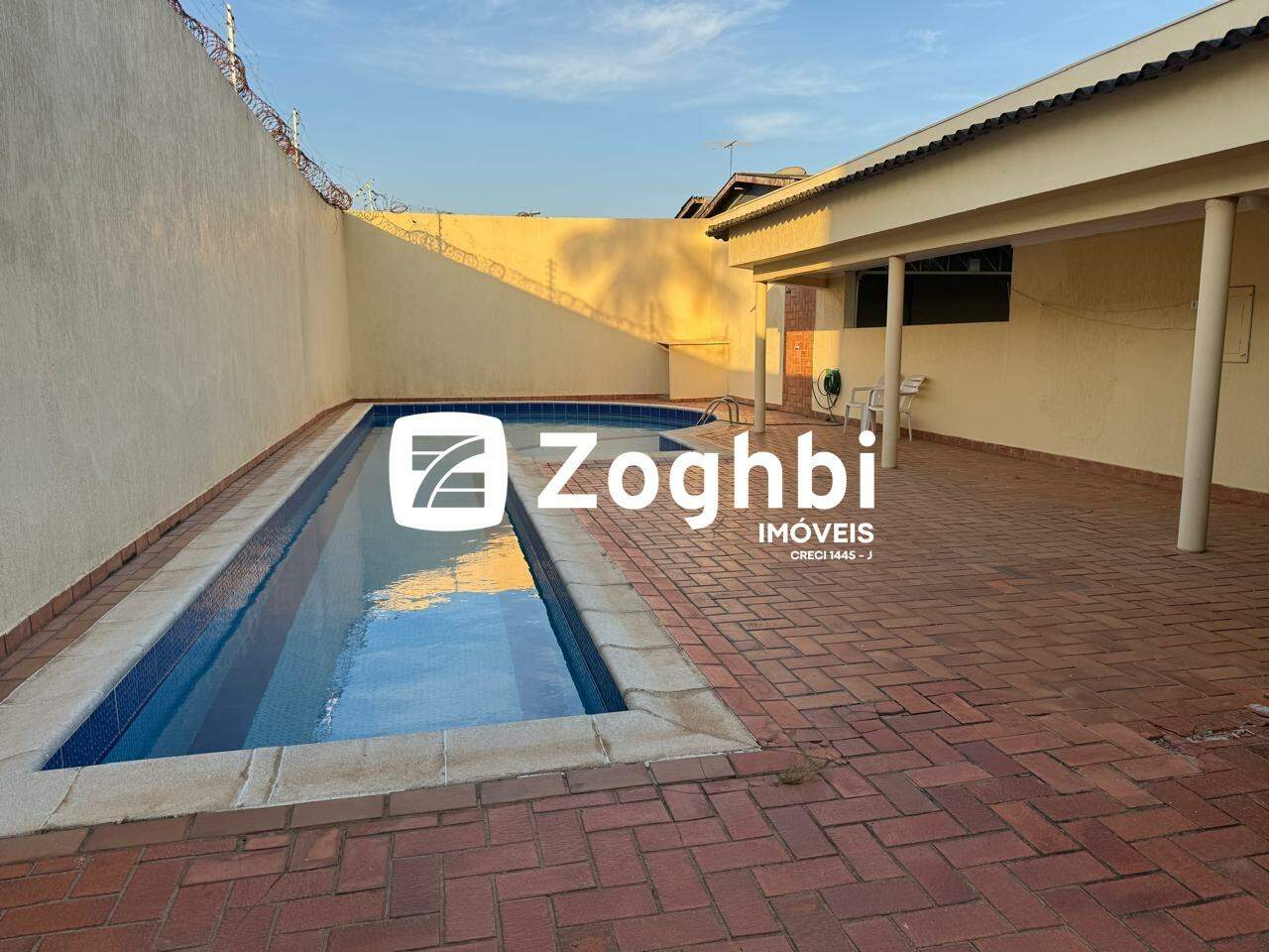 Apartamento à venda no Pedrinhas: 